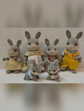 Rare Calico Critters Grey Rabbit Mega Family - 6 Figures with Twins
